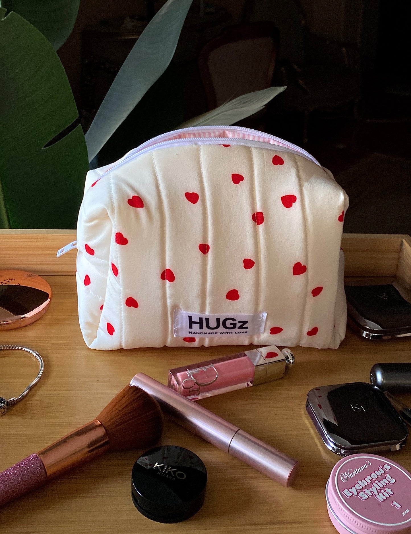 Red heart pouch♥️