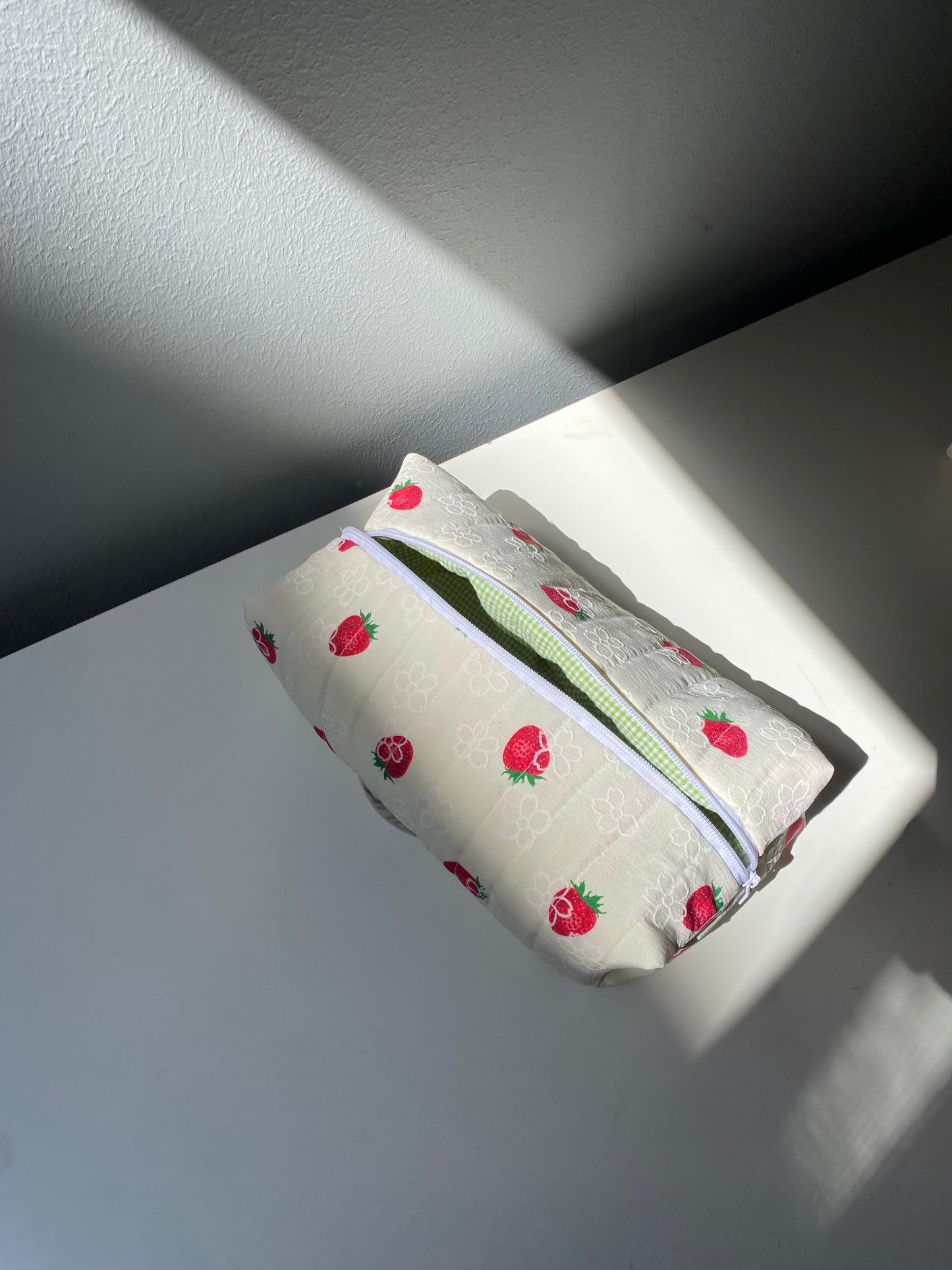 Strawberry pouch🍓